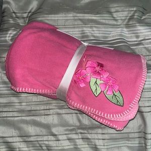 NWT Pink Fleece Blanket